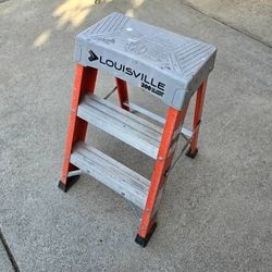 Louisville Small 2ft Ladder 
