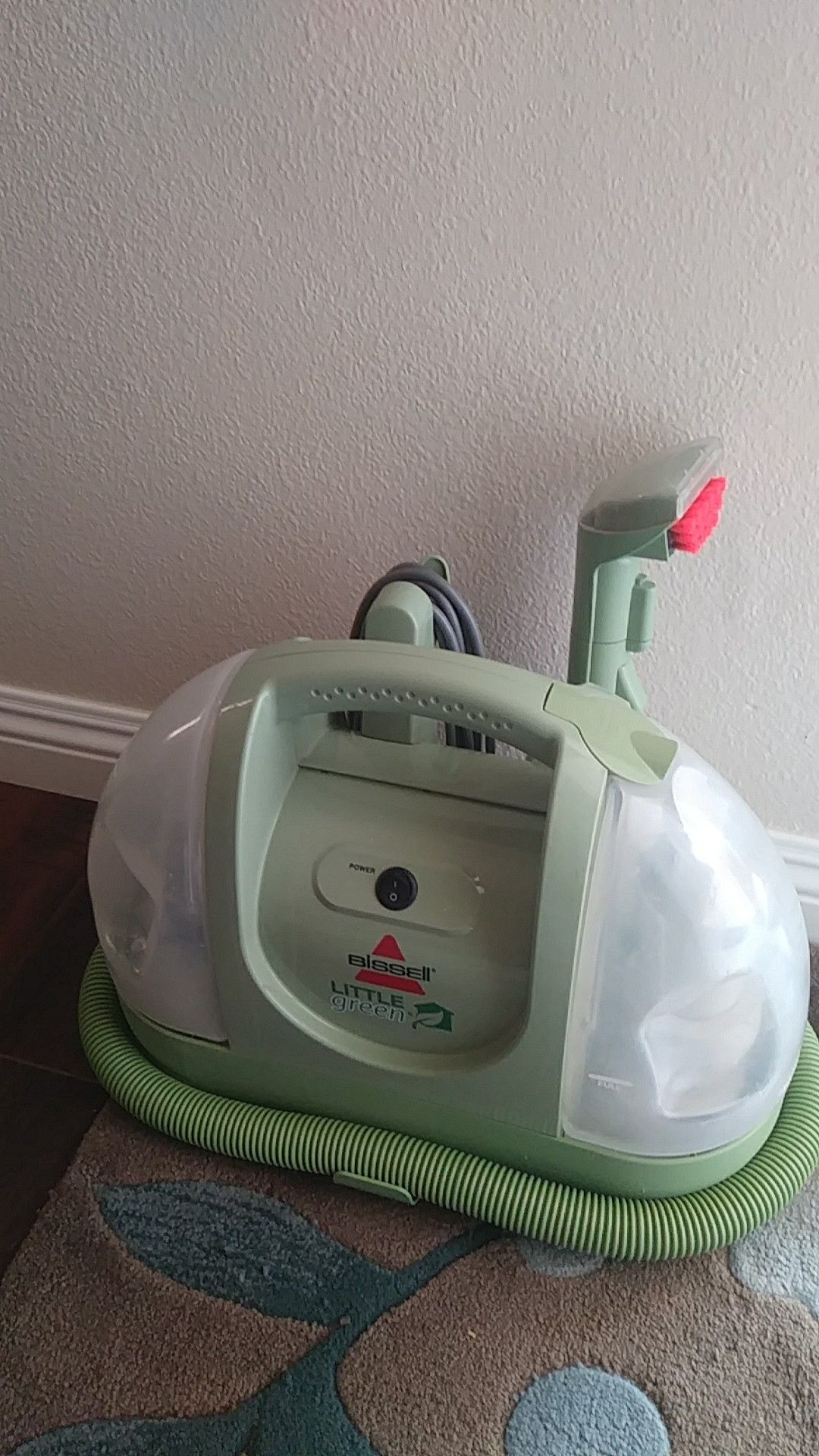 Bissell Little Green portable carpet cleaning machine