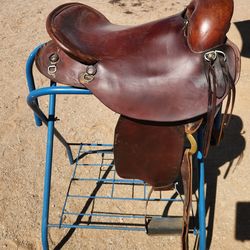 Merciante Endurance Trail Saddle 15in