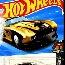 Hot Wheels STH Aston Martin DB4GT