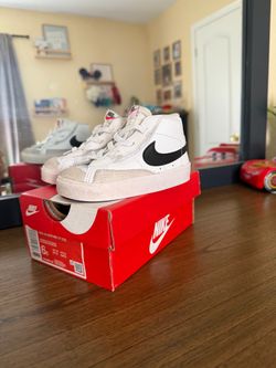 Toddler blazers 6c