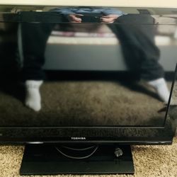 Toshiba 27” TV