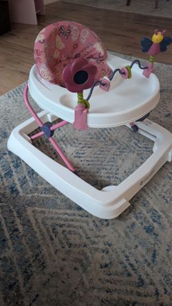 Baby Trend Baby Walker activity center
