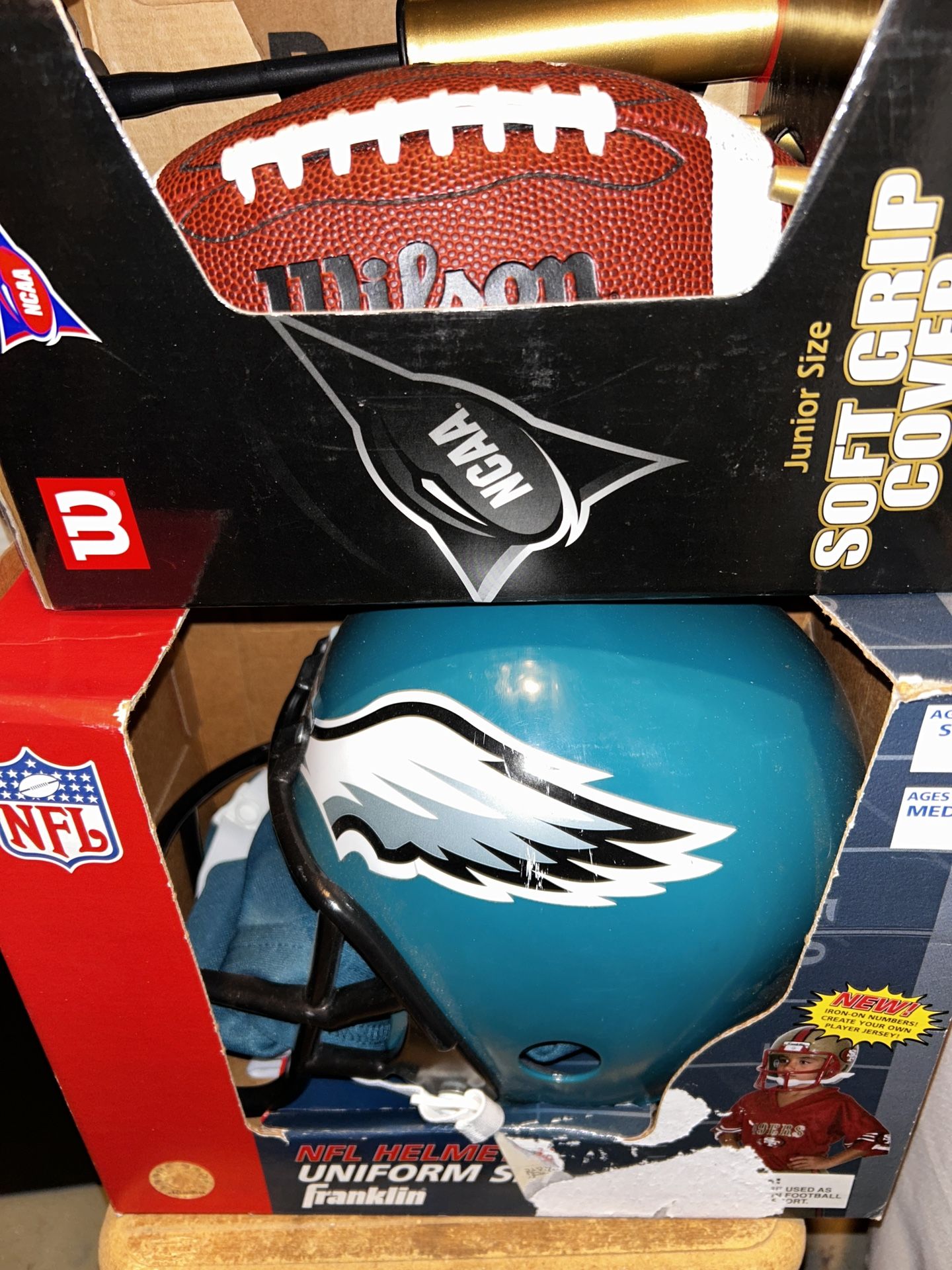 Eagles helmet, jersey size 4-7, Wilson football, tee&pump