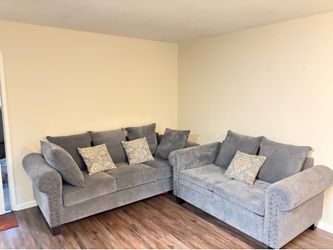 L-Shaped Couch/Sofa from Jerome’s