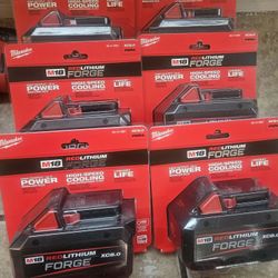 BRAND NEW MILWAUKEE 48-11-1881  M18 8AH FORGE BATTERY 