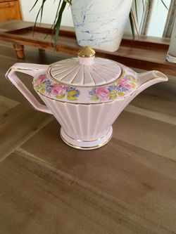 Vintage Sadler Teapot, pink with flowers and gold trim, art deco