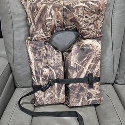 Realtree Camo Life Vest
