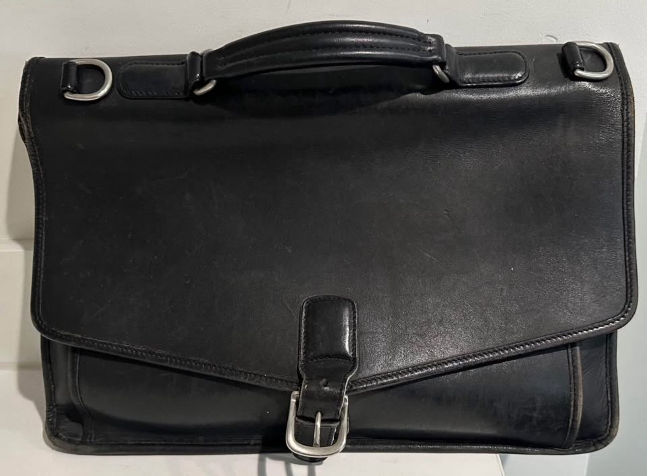 Coach Black Leather 5319 Messenger Briefcase/Bag