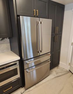 CAFÉ™ 28.7 Cu. Ft. Smart 4-Door French Door Refrigerator