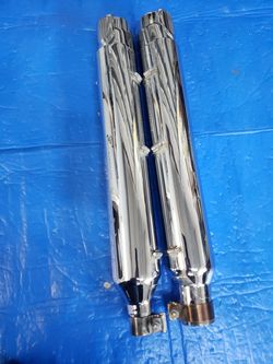 HARLEY DAVIDSON TOURING CVO MUFFLERS OEM 2017 AND LATER P/N 64900751 / 64900752 ( HARLEY DAVIDSON PARTS
