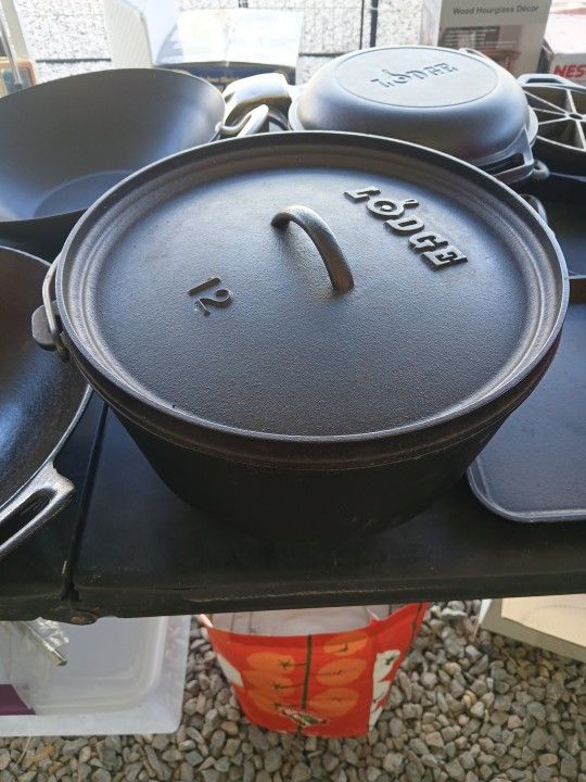 Lodge Cast Iron Kettle