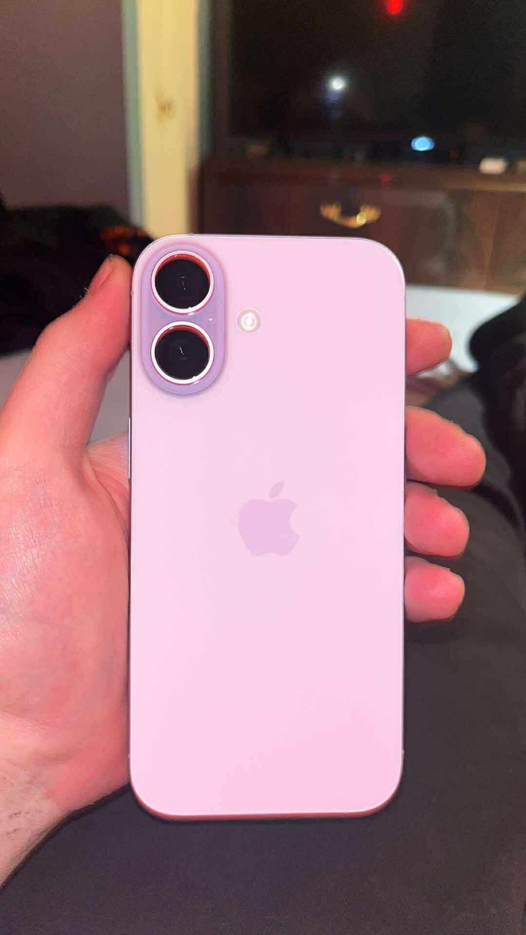 iPhone 17