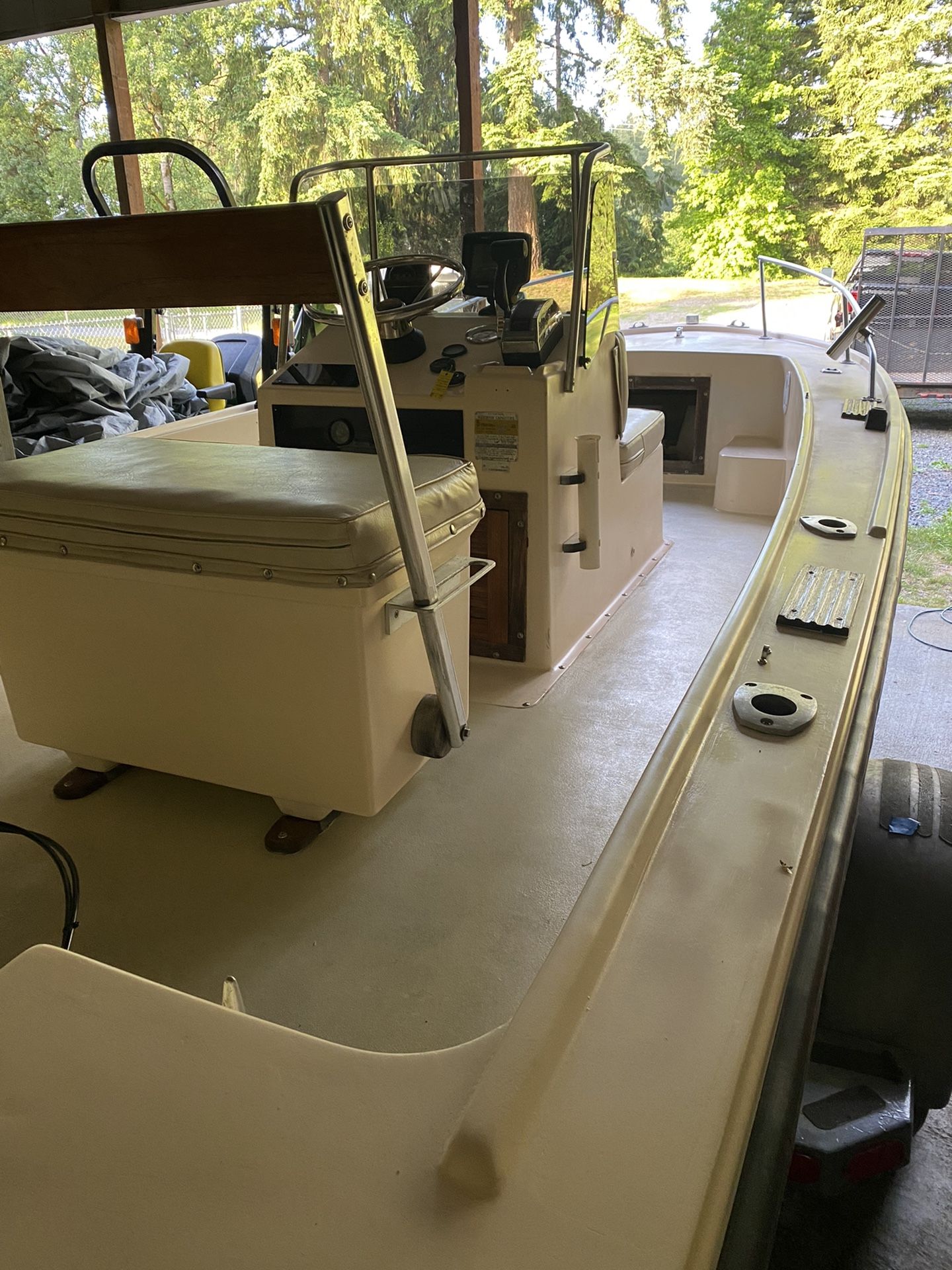 17 Foot Mako Center Console Walk Around For Sale In Lake Stevens WA 17-foot-mako-center-console-walk-around-for-sale-in-lake-stevens-wa
