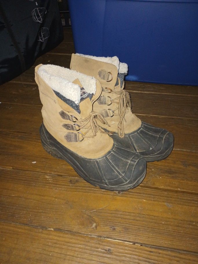 Sz 13 Insulated Weatherproof Boots