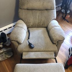 Like New Smaller Electric Recliner