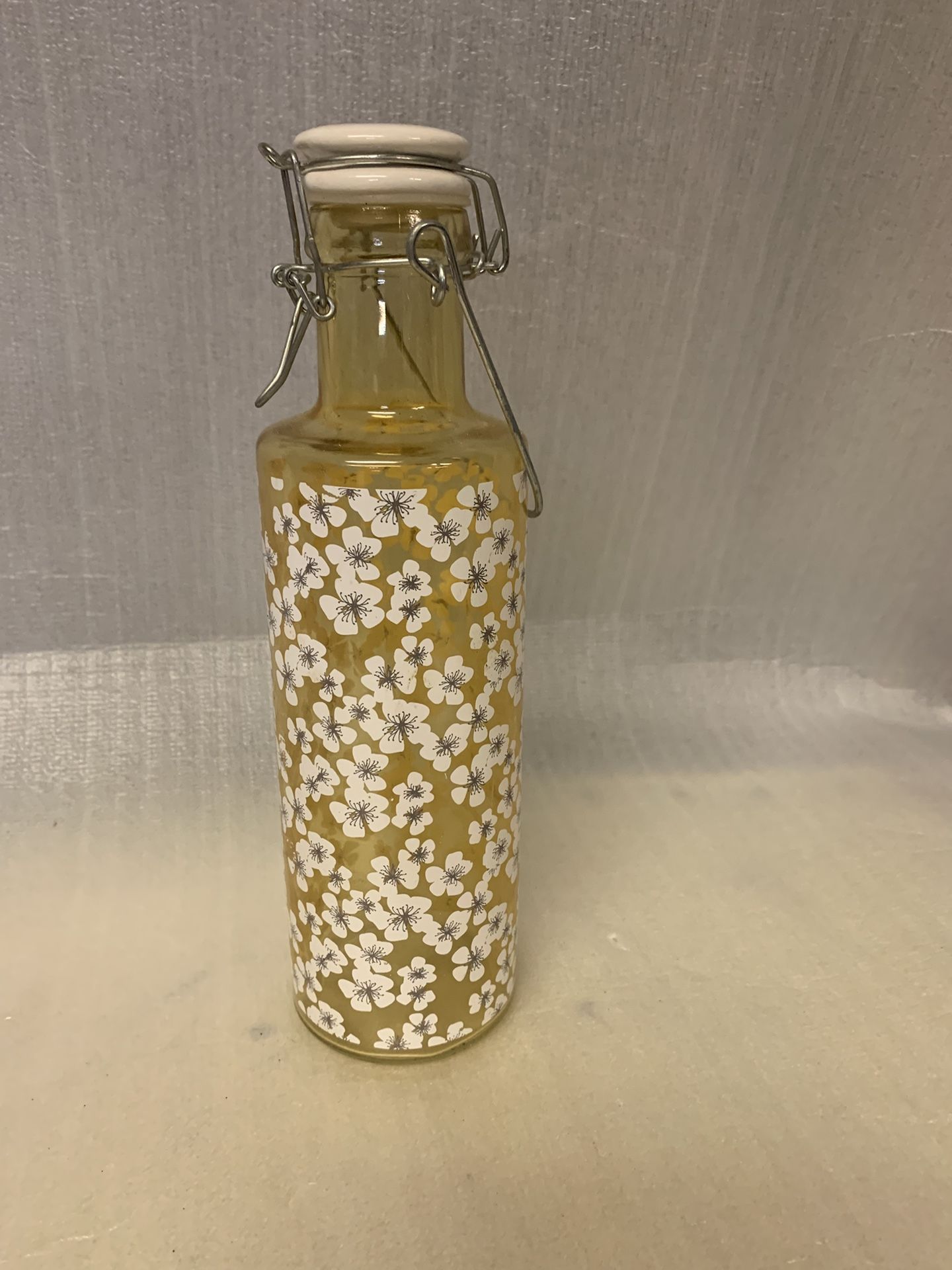 floral printed tall jar with rubber gasket