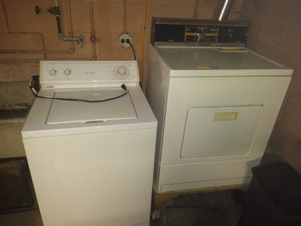 Gas dryer and washer