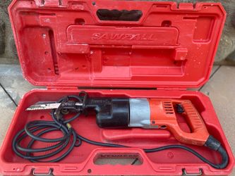 Selling a Milwaukee sawzall heavy duty in good condition, with case