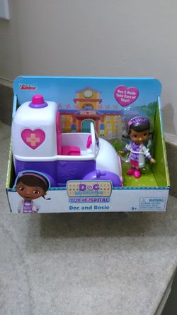 Brand New Doc Mcstuffins Toy Hospital Doc & Rosie