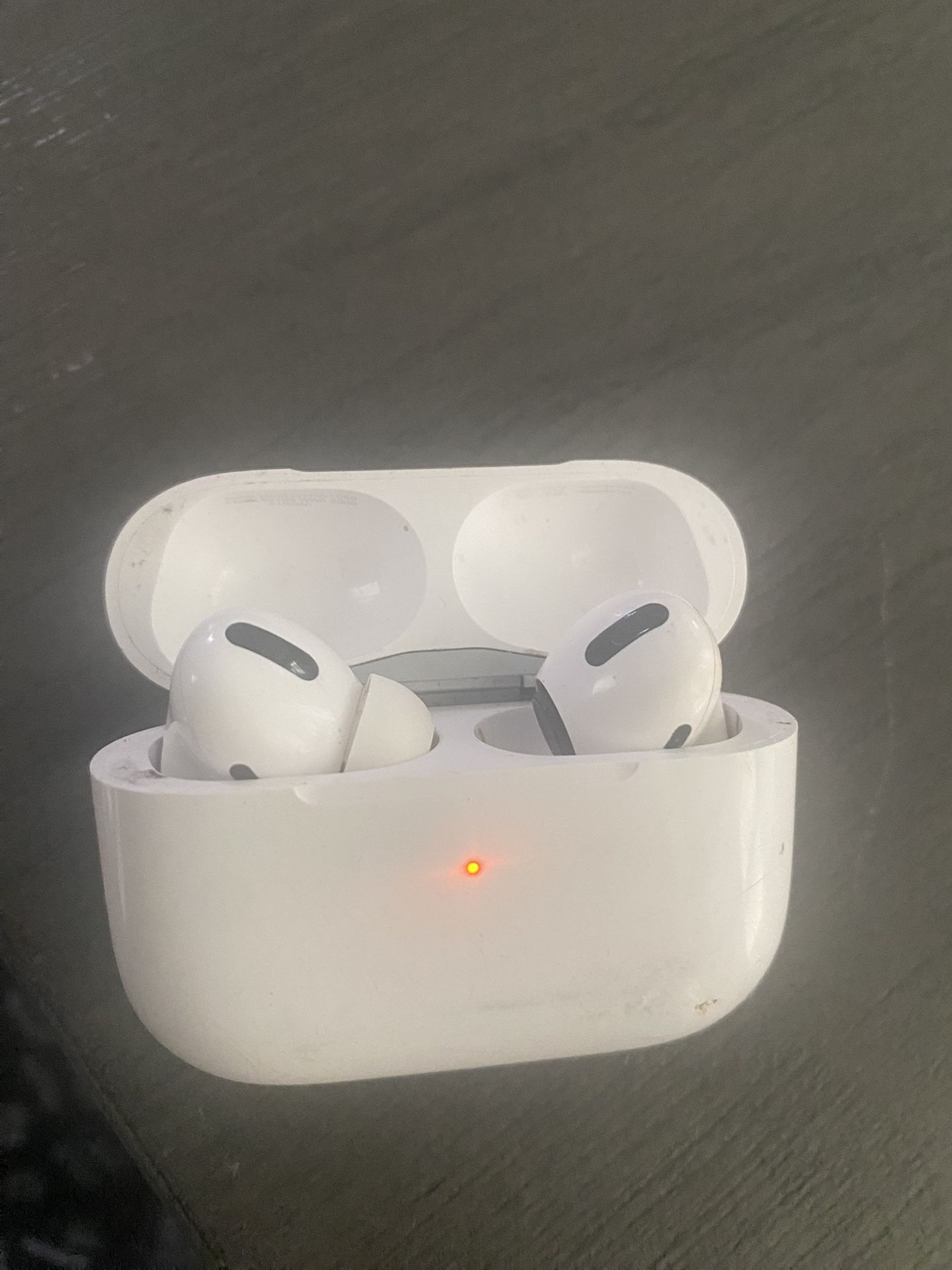 AirPods