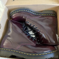Dr. Martens Size 11 Mens 