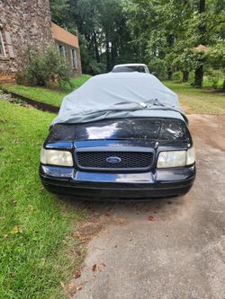 2011 Crown Victoria 2200