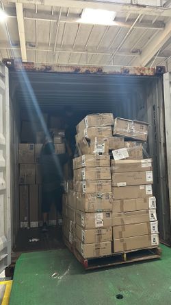 Truckload Container Pallets Closeout Liquidation Home Decor
