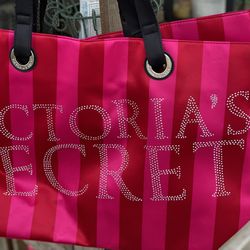 New ~ Victoria’s Secret Bling Weekender Tote Bags