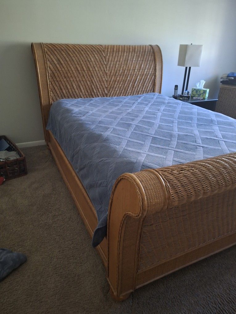 Pottery Barn Rattan Queen Sleigh Bed And Matching Furniture