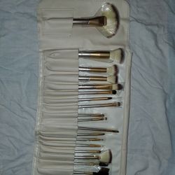 18 Pcs Makeup Brushes Set with Leather Brochas Para Maquillaje
