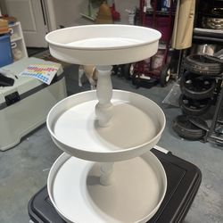 White 3 tiered stand