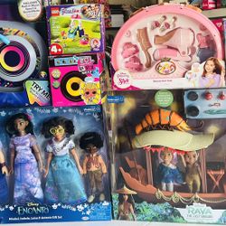 Brandnew bundle toys! 