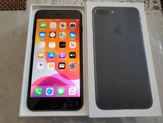 Mint Condition iPhone 7 Plus 32GB Unlocked ATT Tmobile Metro Cricket H2O StraightTalk Family
