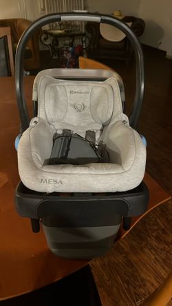 Upper Baby Car Seat Clean Condition