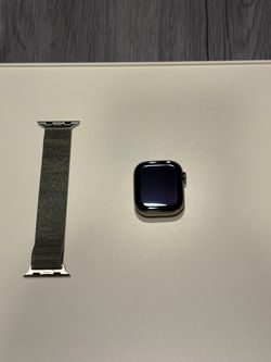Apple Watch Series 11 42mm Natural Titanium Cellular + Box