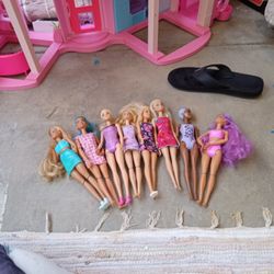 Barbies 