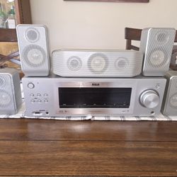 RCA RT2760 Surround Sound Home Theater Stereo System AM/FM AV Receiver TESTED