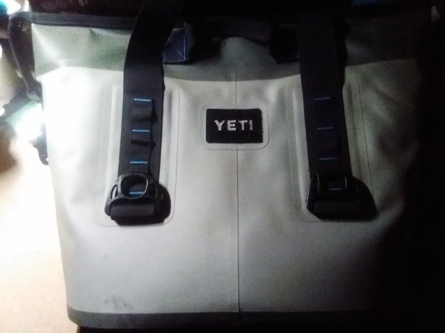 Yeti Bag Cooler