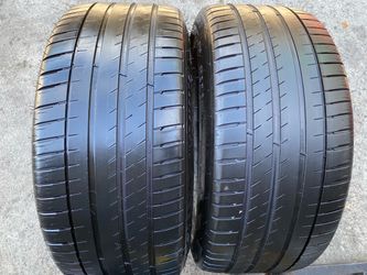 Two 255-40-20 Michelin Pilot Sport Ev