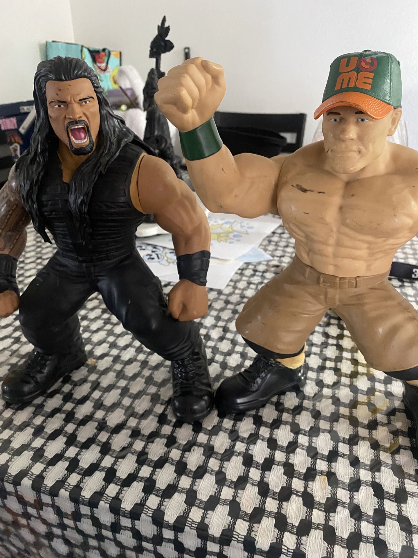 John Cena/roman Reigns Action Figure