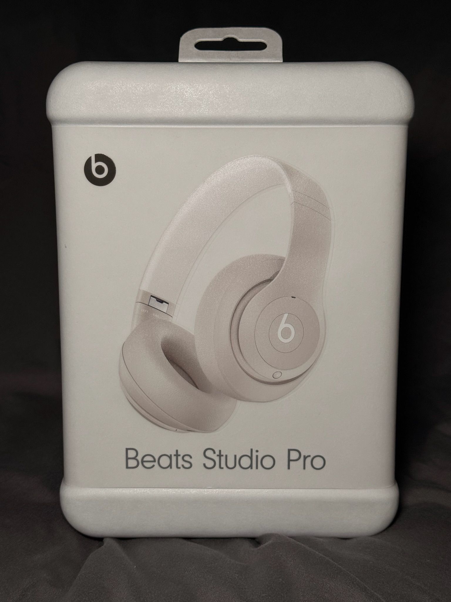 Beat Studio Pro Sandstone Brand New
