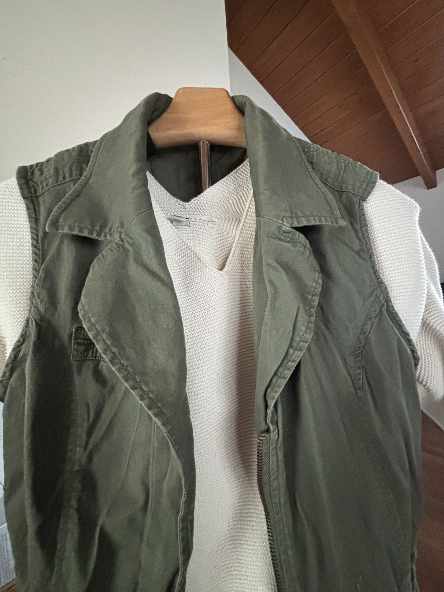 White Uniqlo Sweater With Vest