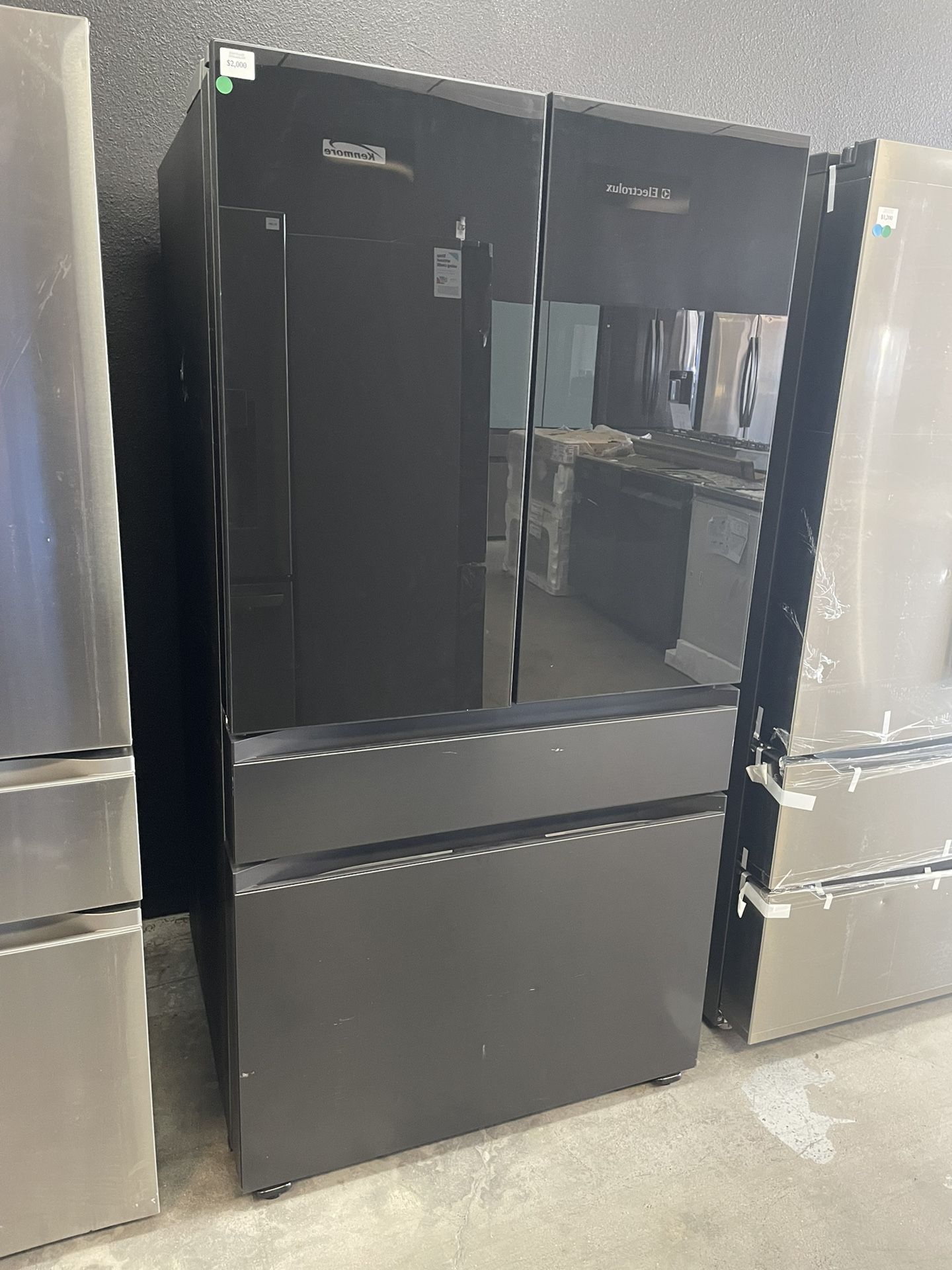 Samsung 4 Door Bespoke Refrigerator With Beverage Center