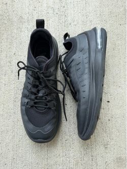 Nike Air Max Axis GS 'Triple Black' Sneaker Size 8
