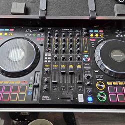 Pioneer DDJ-FLX10 (4-channel) complete DJ setup – professional-level controller.