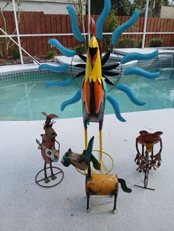 YARD ART!! 😁