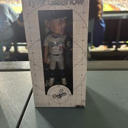 TYLER GLASNOW BOBBLEHEAD. 