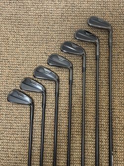 Titleist T200 Black Limited Edition Irons 4-P