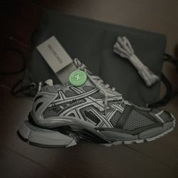 Balenciaga runners 